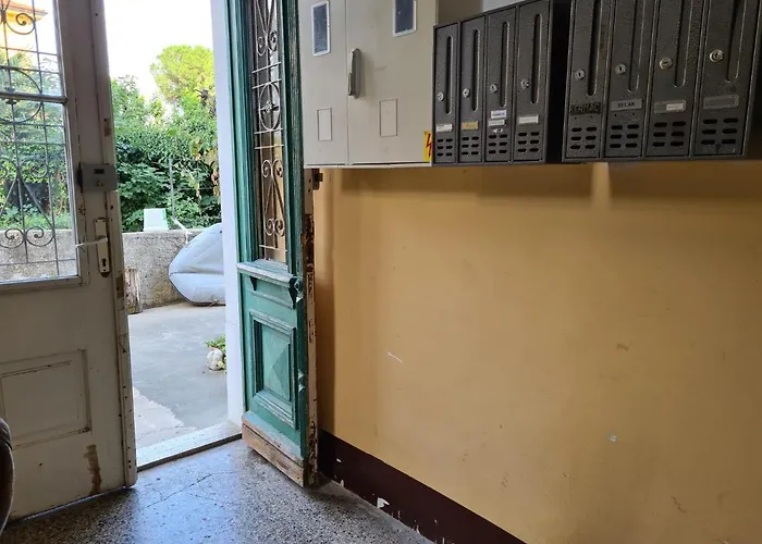 Anthea 2 3* 오파티아