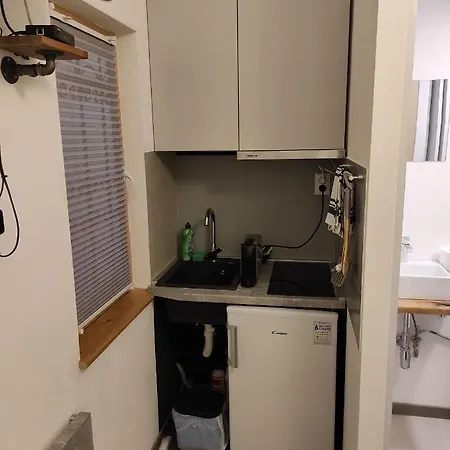 Anthea 2 3* אופטיה