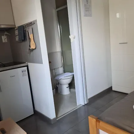 Anthea 2 בית הארחה אופטיה